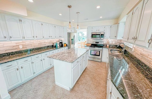 Sea Cottage Addition House | FREE Luxury Golf Cart - across from CC Beach