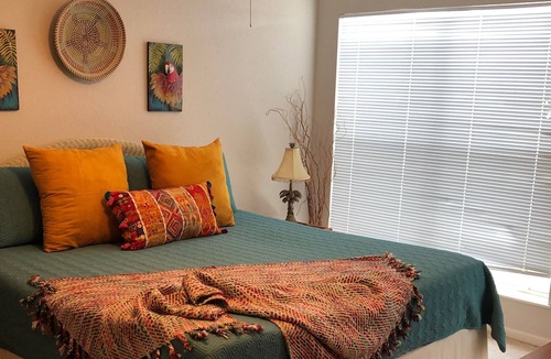 Osage Beach Condo | FREE NIGHT! 2 pools and a sandy swim beach. Free internet OFFSEASON ONLY