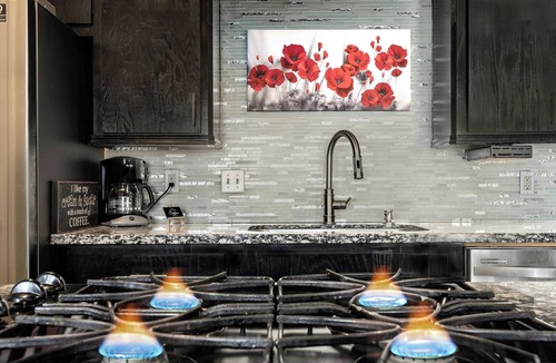 Pearland House | FREE NIGHT! Sleeps 10, Private Pool, Hot Tub