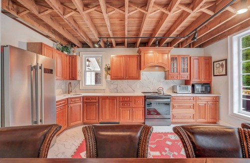 Pocono Pines House | Free night when booking a weekend this APRIL! Close to everything!
