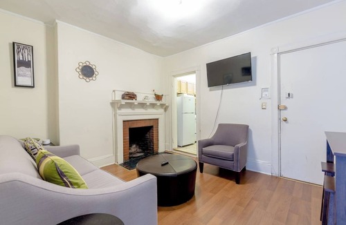Fenway–Kenmore Apartment | Free Parking 2 Bed 1 Bath Steps from BU/Kenmore