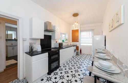 Caversham Apartment | Free Parking 2 Beds Studio Flat close to River Thames