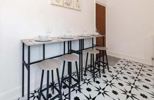 Caversham Apartment | Free Parking 2 Beds Studio Flat close to River Thames