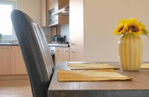 Livingston Apartment | Free Parking | Central | 2 Bedroom | 4 Guests