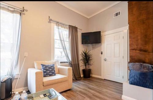 Pacific Terrace Hotel | Free Parking Cozy 1BR in Gaslamp Conv Center
