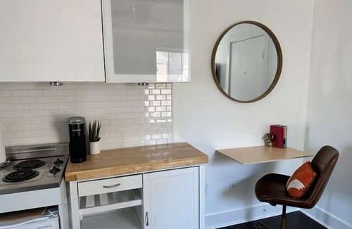 North Loop Apartment | Free Parking, Hyde Park, North Loop