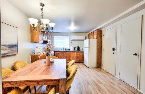 Pierrefonds-Roxboro Apartment | Free Parking! Montreal Adventure Home - Modern & Spacious Comforts!