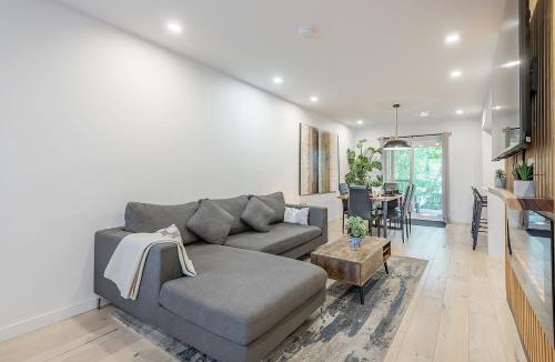 Brossard Apartment | FREE PARKING PRIME LOCATION NEW MODERN CONDO