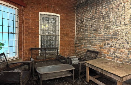 Hochelaga-Maisonneuve Apartment | Free Parking, Private Terrace, Tea Lounge, Harry Potter