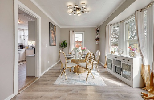Rochester House | Free Parking! Townhome 3 Mi to Dtwn Rochester