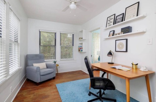 Hyde Park House | Free Parking, Walk to Food - Pastel - Portoro