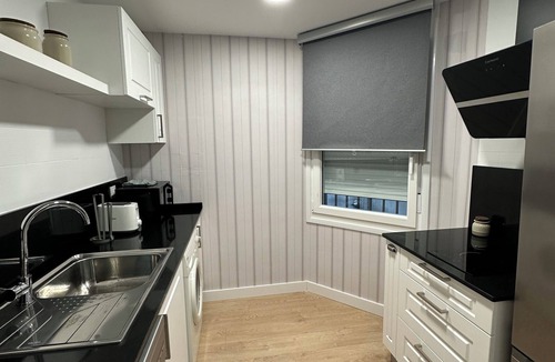 Haro Apartment | Free Parking & WiFi: Your base in Haro