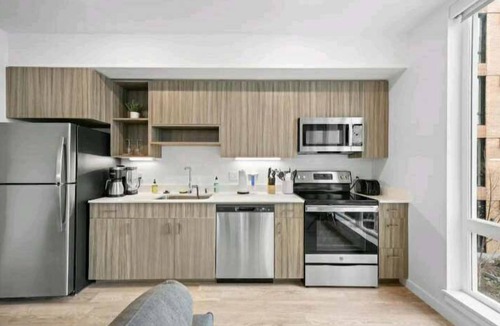 Riverside Apartment | Free Secured Parking! Walk 2 Riverfront & Conv Center + EV Charger