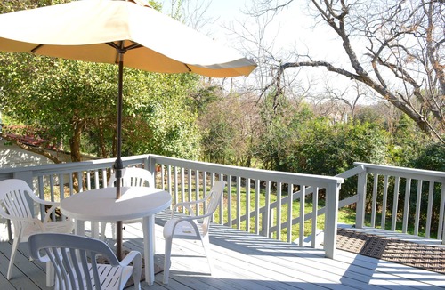 New Braunfels House | Free tubes. Walk to the river. Beautiful vintage home. Private back deck.