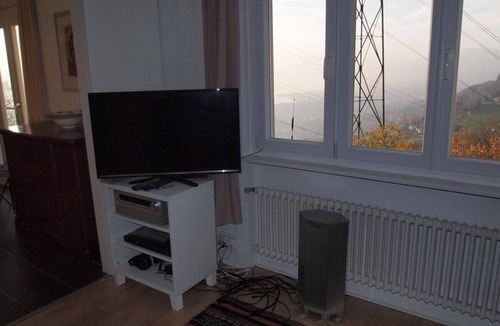 Montreux House | free view of lake and mountains in Lavaud/VD
