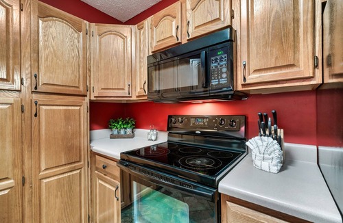 Sevierville Cabin | FreeDollywood Tix/Secluded/Ping Pong/Spacious