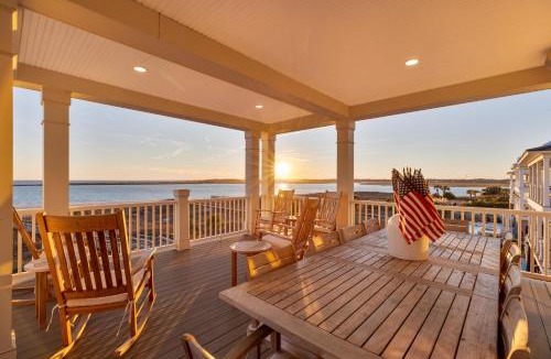 Inlet Harbour House | Freedom Point