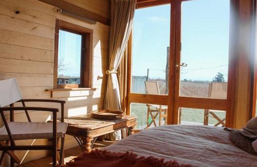 Haumoana House | FreeFall Hut