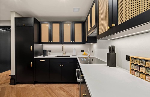 Bowery Condo | Freeman 201 by Rove 2BRCondo with Shared Amenities