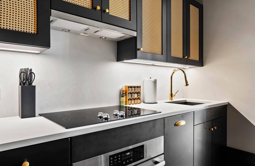 Bowery Condo | Freeman 701 by Rove Studio with Shared Amenities