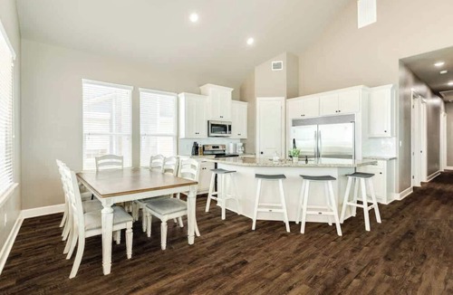 Freeport House | Freeport Beach Bliss: 4BR Home w/Private Beach Access!