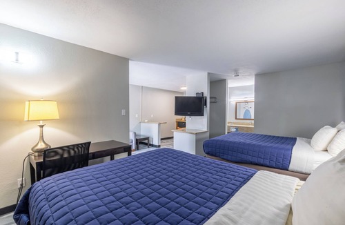 Freer Hotel | Freer Executive Inn and Studios