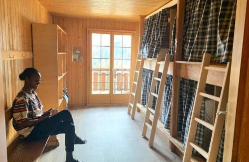 Val d'Illiez Hostel | Freeride Hostel Restaurant & Camps