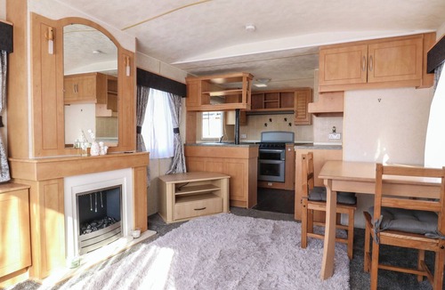 Earls Barton Cottage | FREESIA, pet friendly in Northampton