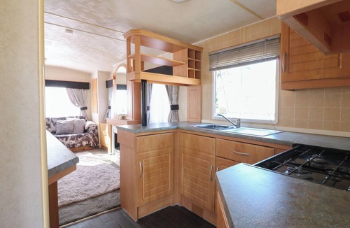 Earls Barton Cottage | FREESIA, pet friendly in Northampton