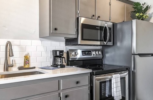 La Cygne Cabin | Freestanding 1 Bedroom Cabin