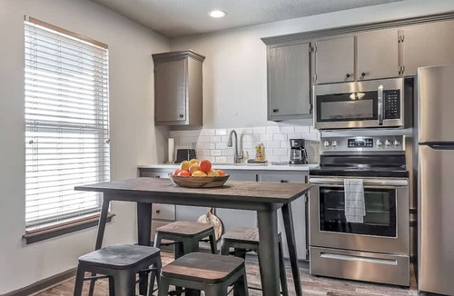 La Cygne Cabin | Freestanding 2 Bedroom Cabin