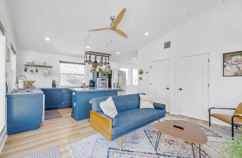 Freetown - Port Rico Cottage | Freetown Flat - Beautiful, Unique, Central!