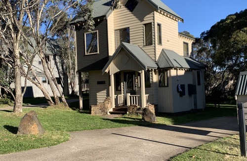 Dinner Plain Ski Chalet | Freeze Frame