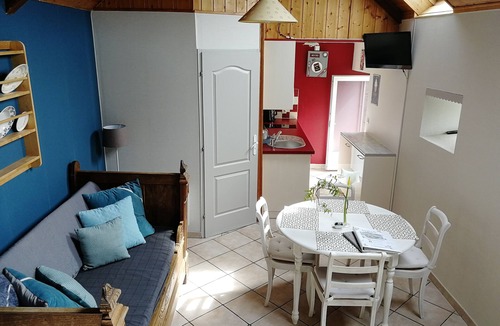 Frehel House | Frehel: country holiday home - 1 room - 1/5 persons
