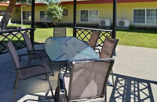 Lakeview Hotel | Fremont Inn