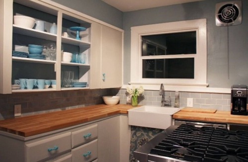 Fremont Apartment | Fremont vintage 2bed apt-pets private back yard