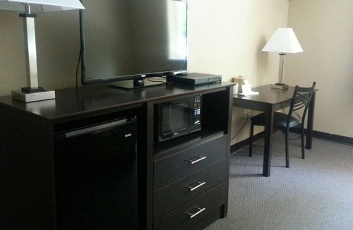 Phoenixville Hotel | French Creek Inn