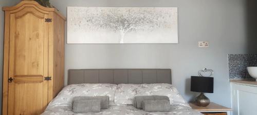 Chawton Ski Chalet | French Horn Chalets