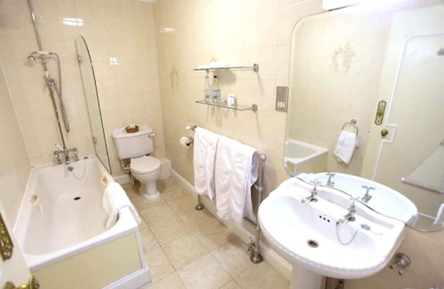 Sonning Hotel | French Horn Hotel