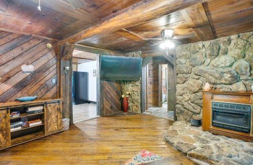 French Lick House | French Lick Getaway w/Deck, Grill & Fire Pit!