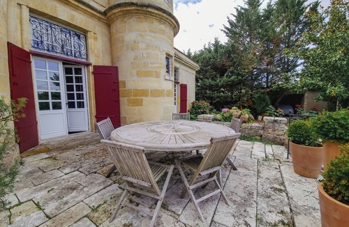 Langoiran House | French-style presbytery with private pool