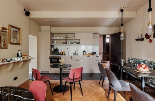 Chateaudun-Bannier Apartment | Frenchdoor Orléans Arago