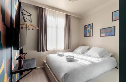Old Town Apartment | Frenchdoor Tours Corneille
