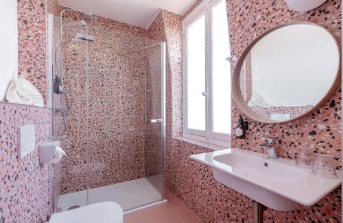 Old Town Apartment | Frenchdoor Tours Corneille