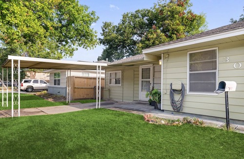 Pasadena Apartment | Fresa Comfy Apt/pet friendly
