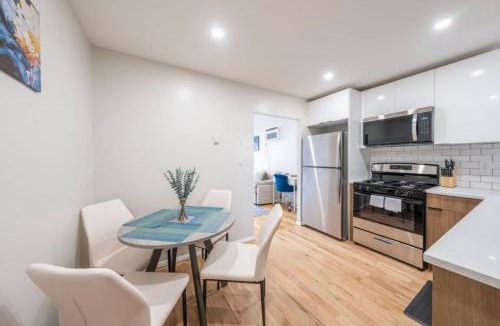 North Ironbound Apartment | Fresh 2BR with Easy NYC Access w. WiFi and Laundry