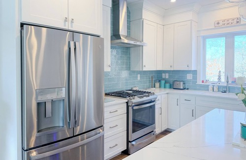 Falmouth Heights House | Fresh Air & Flip Flops - Falmouth Heights Beach