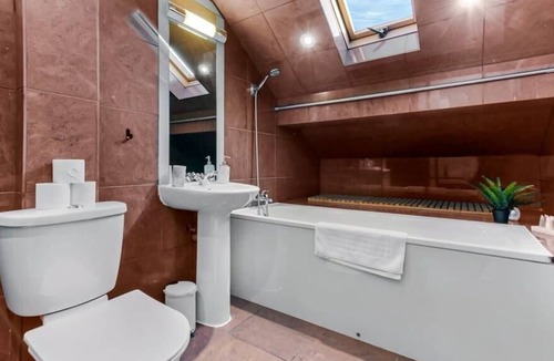 Walpole Apartment | Fresh and Cosy Two Bedroom Flat