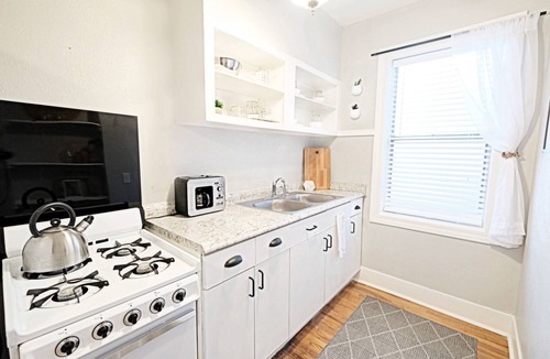 Lakewood Heights Apartment | Fresh + Bright Flat M Streets