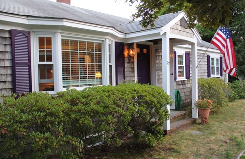 Northwest Harwich House | FRESH! CLASSIC Mid CAPE, RE-IMAGINED!